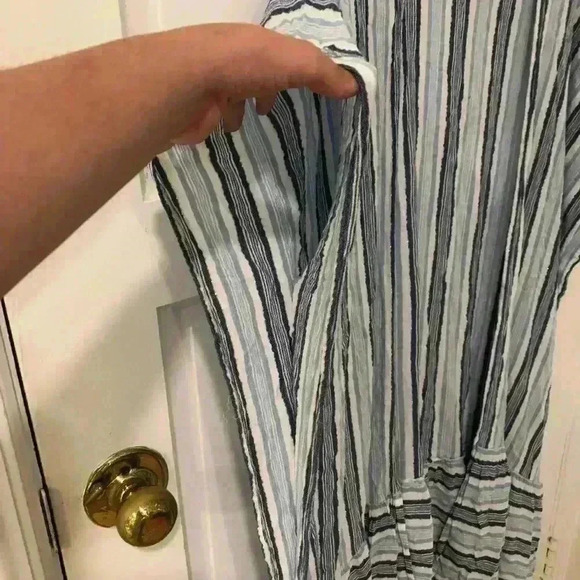 Blue Island Open Front Longline Swimsuit Cover Up with Metallic Stripes - Picture 4 of 7